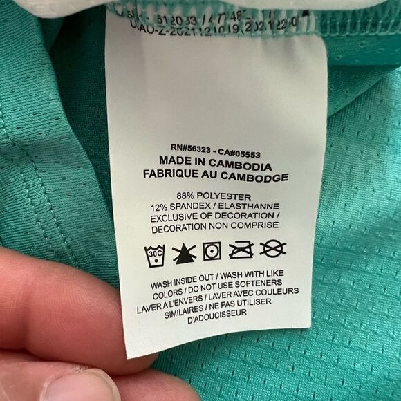 Nike Court Dri-FIT Advantage Printed Tennis Shirt - Picture 9 of 10